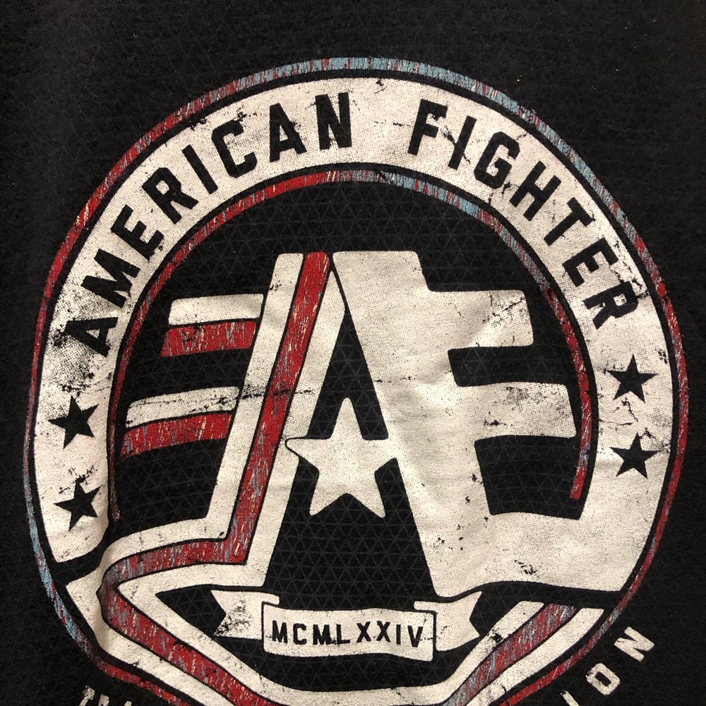 American Fighter  Red and Black Training Tee NWOT - Picture 3 of 6
